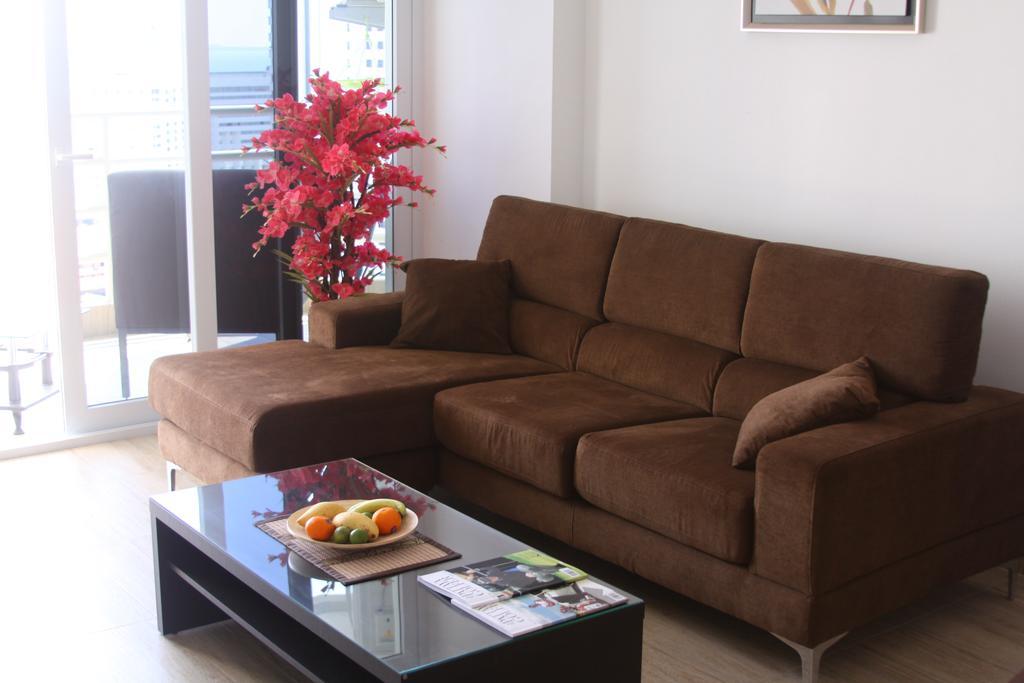 View Talay 5D Golf Apartment Pattaya Exterior photo